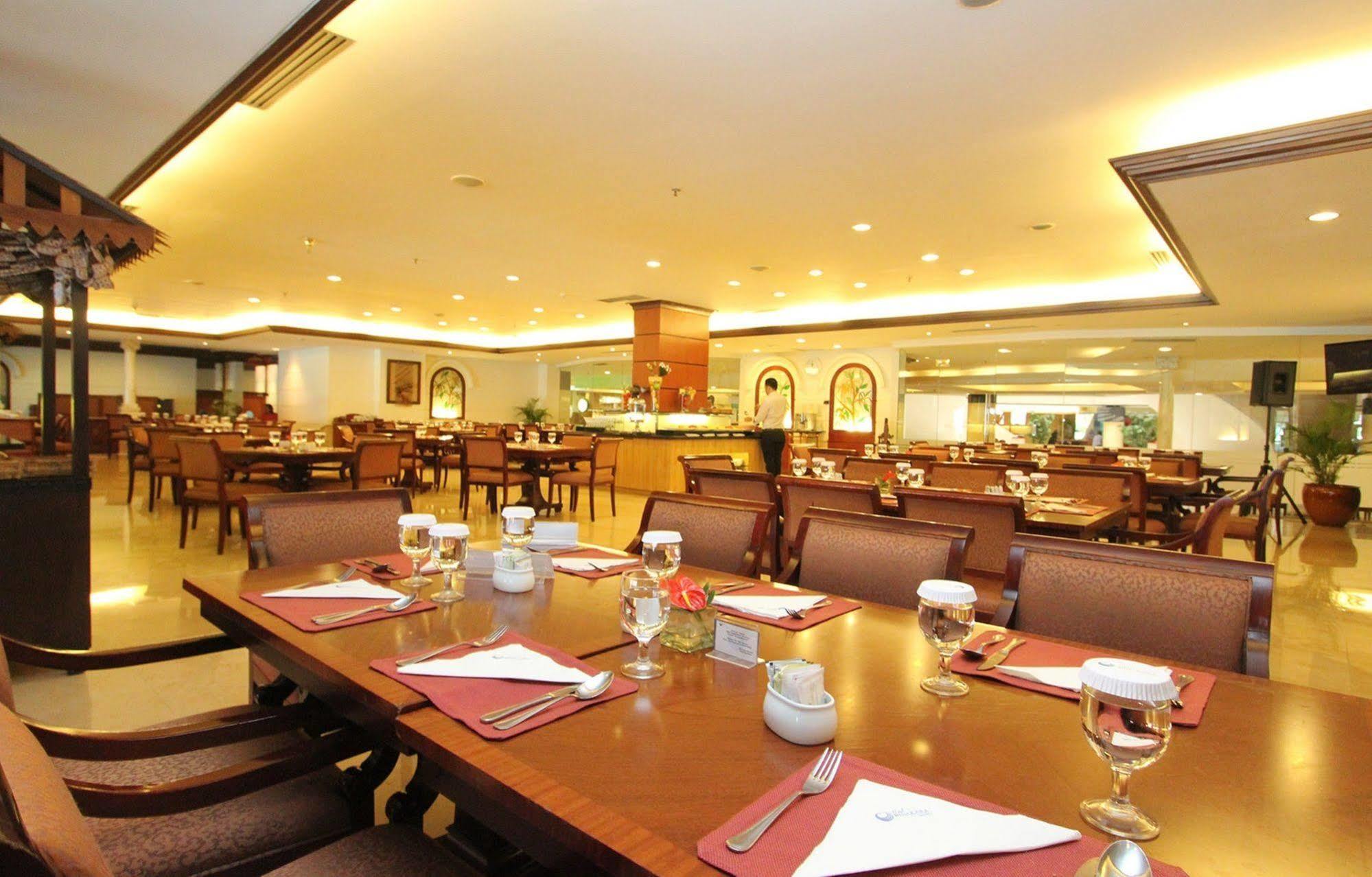 Hotel Bidakara Jakarta Eksteriør bilde